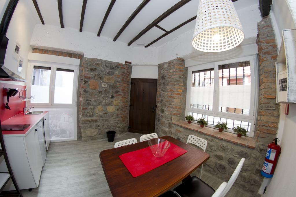Andra Mari Apartamentu Turistikoak Bermeo Værelse billede